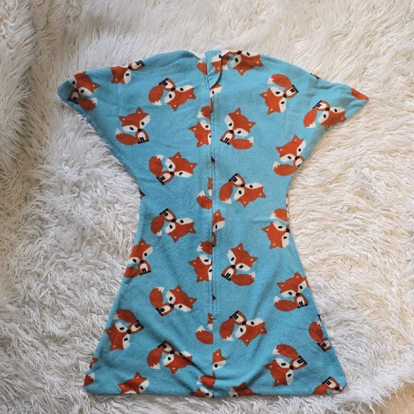 Blue Fox Print Baby Swaddle Zipadee Zip - Picture 1 of 2